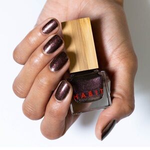 Habit Lady Labradorite Nail Polish